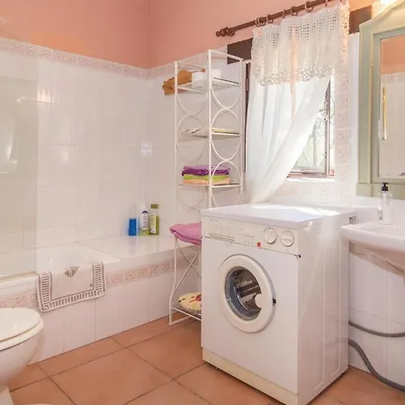 Holiday home Cozy In Cordoba With Kitchen