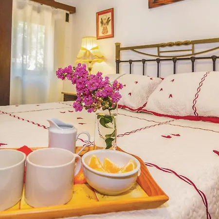 Holiday home Cozy In Cordoba With Kitchen