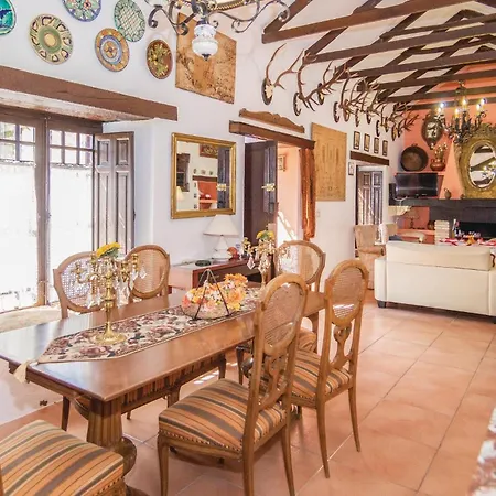 Cozy In Cordoba With Kitchen Holiday home Hornachuelos